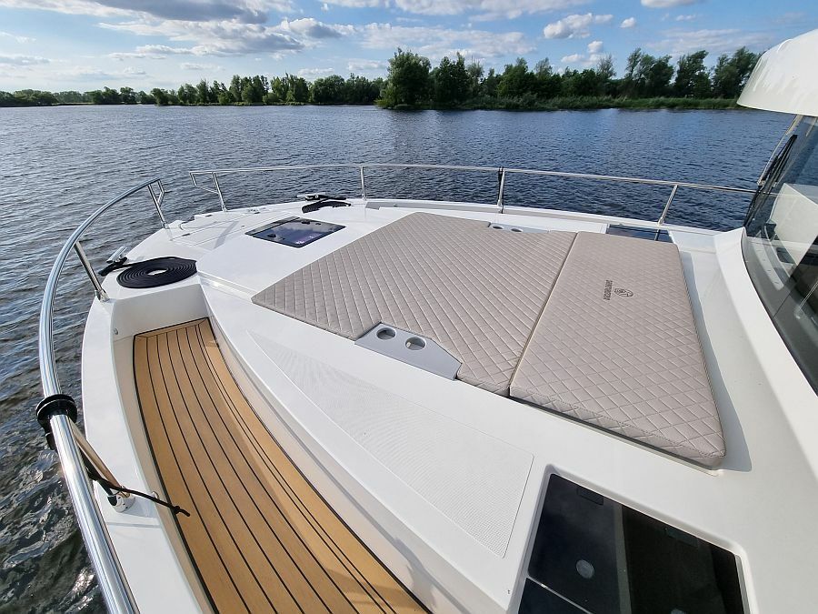 Cobra Yachts 45 | Independence
