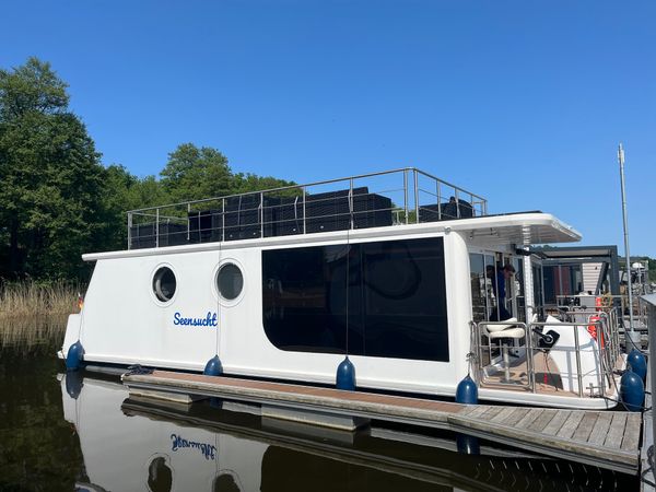 Houseboat LT Trimaran 4300 | Seensucht
