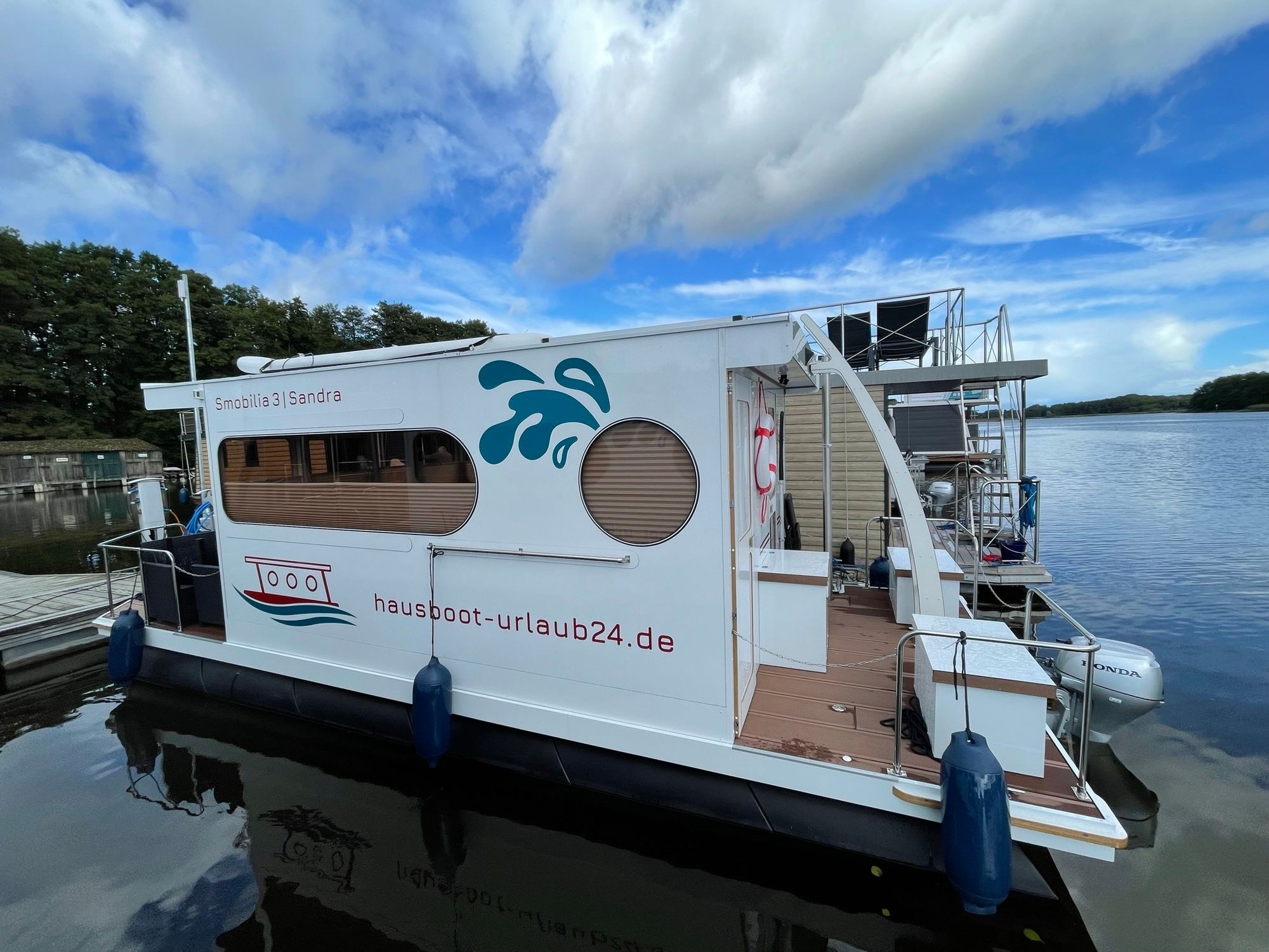 Houseboat Rollyboot 8.2 Maja for rent Germany Boataround