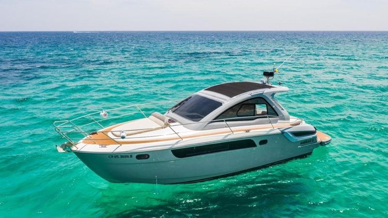 Bavaria Sport 35 | Ambar 2