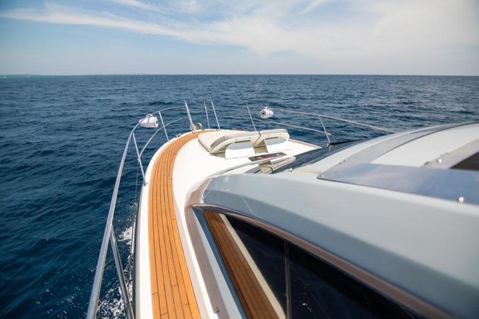 Bavaria Sport 35 | Ambar 2