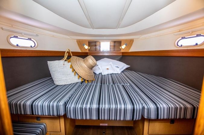 Bavaria Sport 35 | Ambar 2