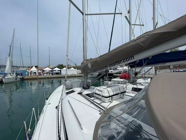 Jeanneau Sun Odyssey 440 | Amaretto