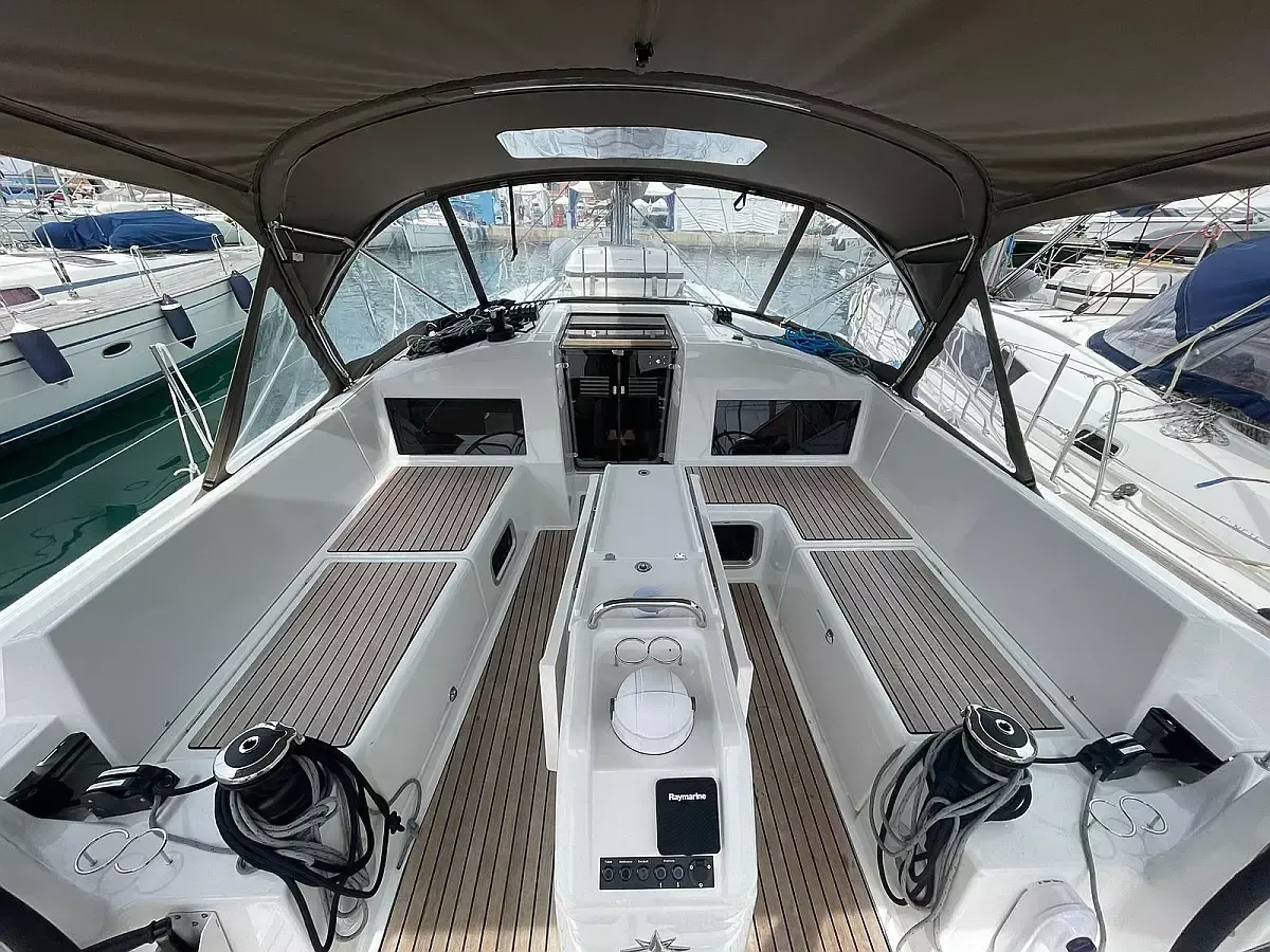 Jeanneau Sun Odyssey 440 | Amaretto