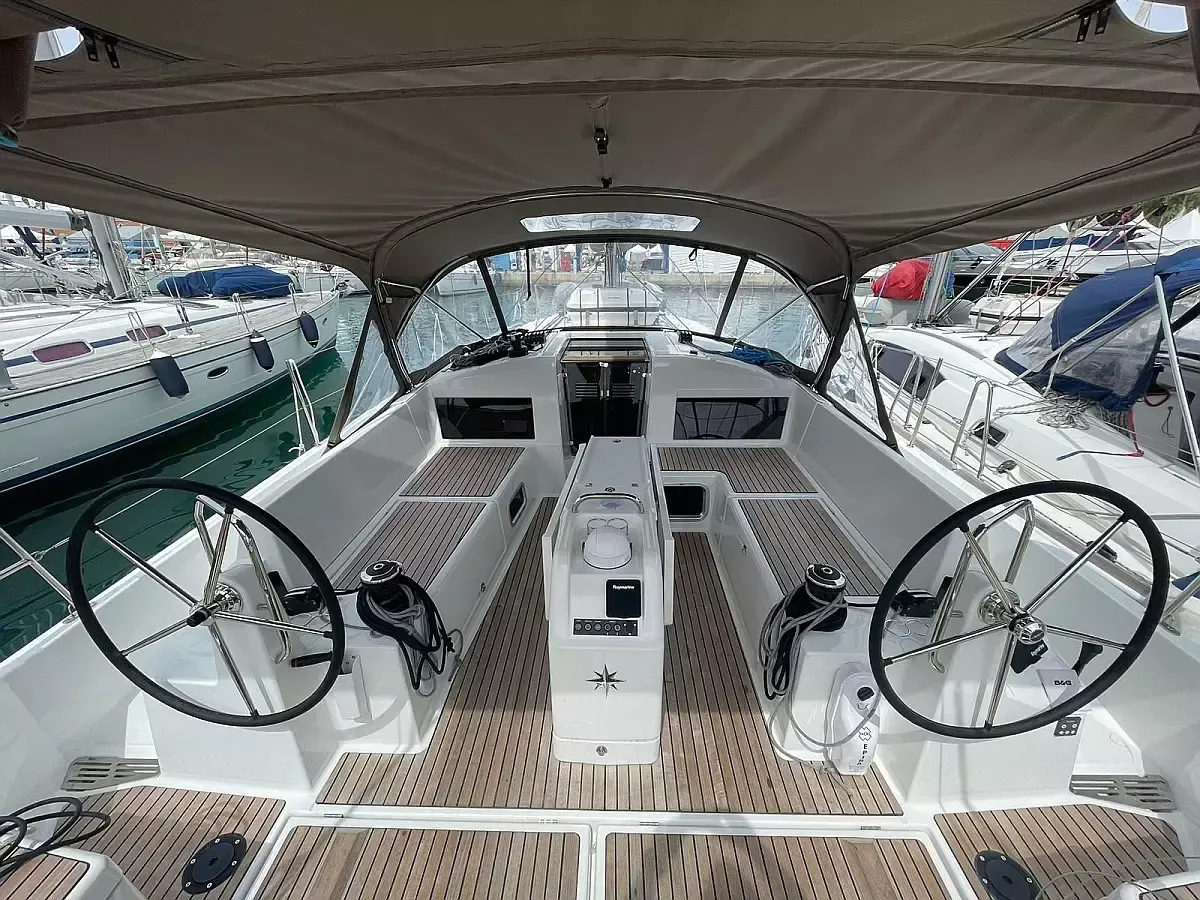 Jeanneau Sun Odyssey 440 | Amaretto