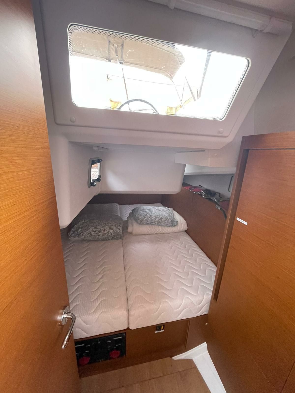 Jeanneau Sun Odyssey 440 | Amaretto