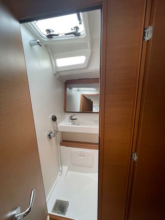 Jeanneau Sun Odyssey 440 | Amaretto