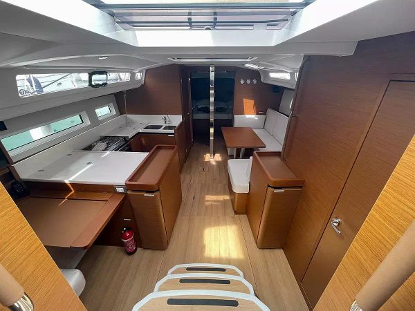 Jeanneau Sun Odyssey 440 | Amaretto