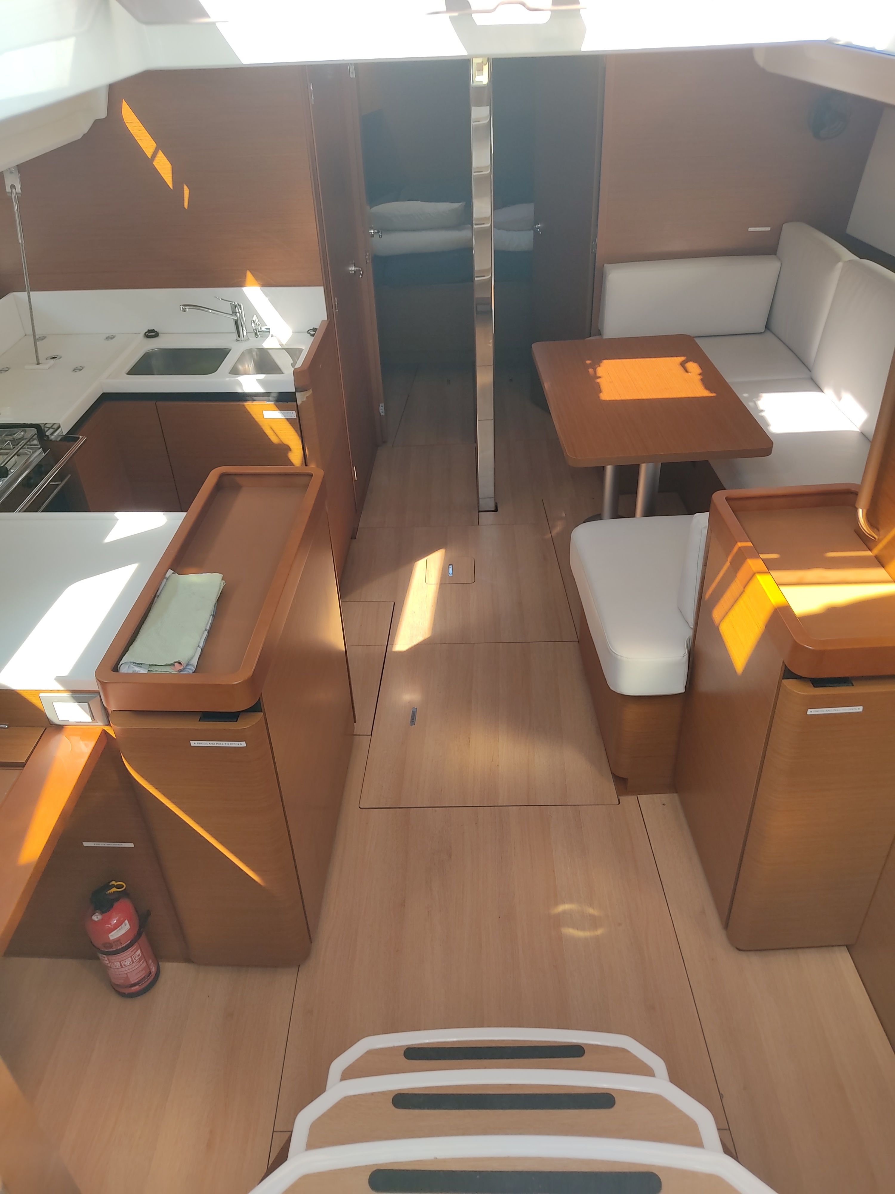 Jeanneau Sun Odyssey 440 | Whisky