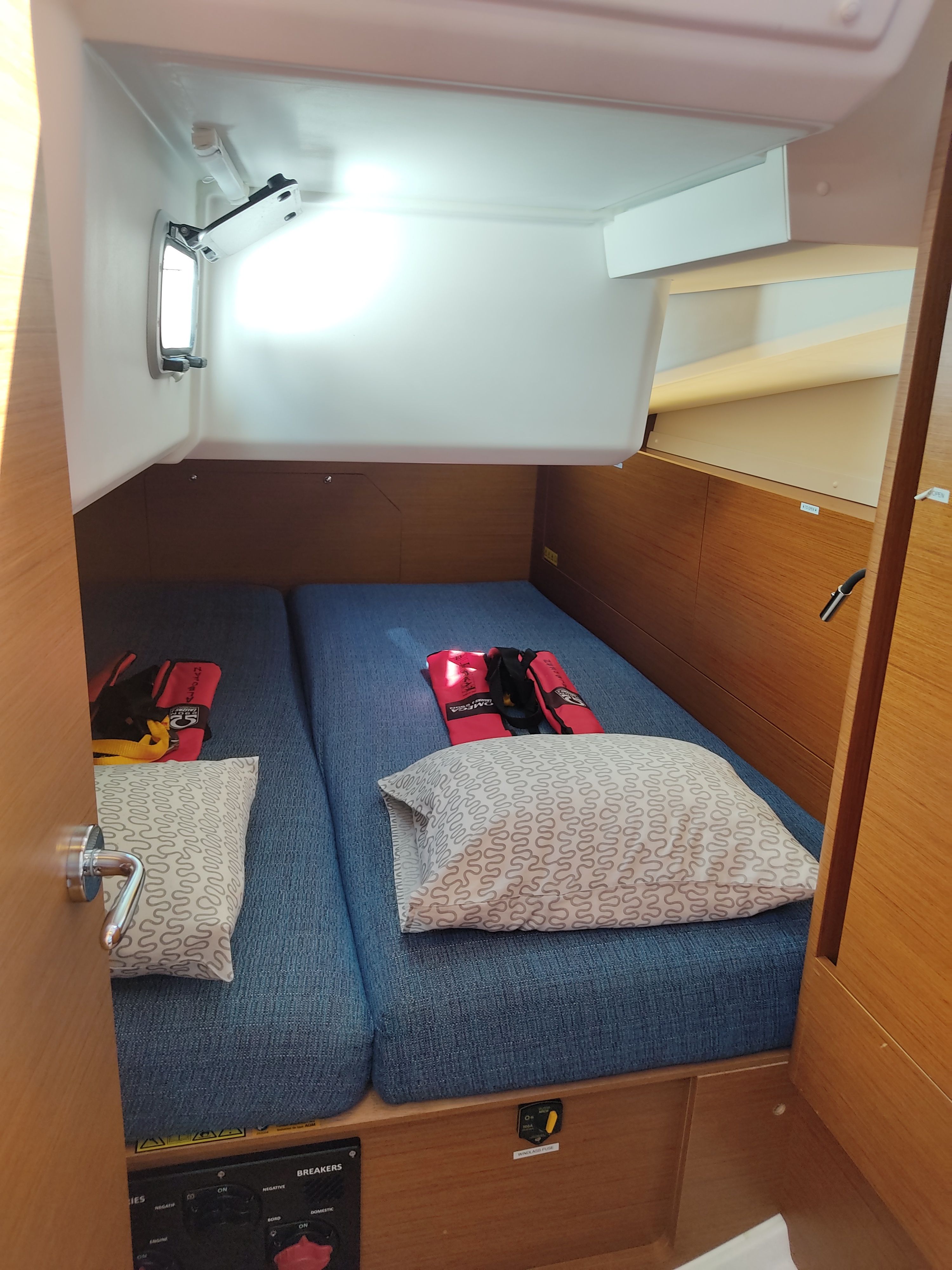 Jeanneau Sun Odyssey 440 | Whisky