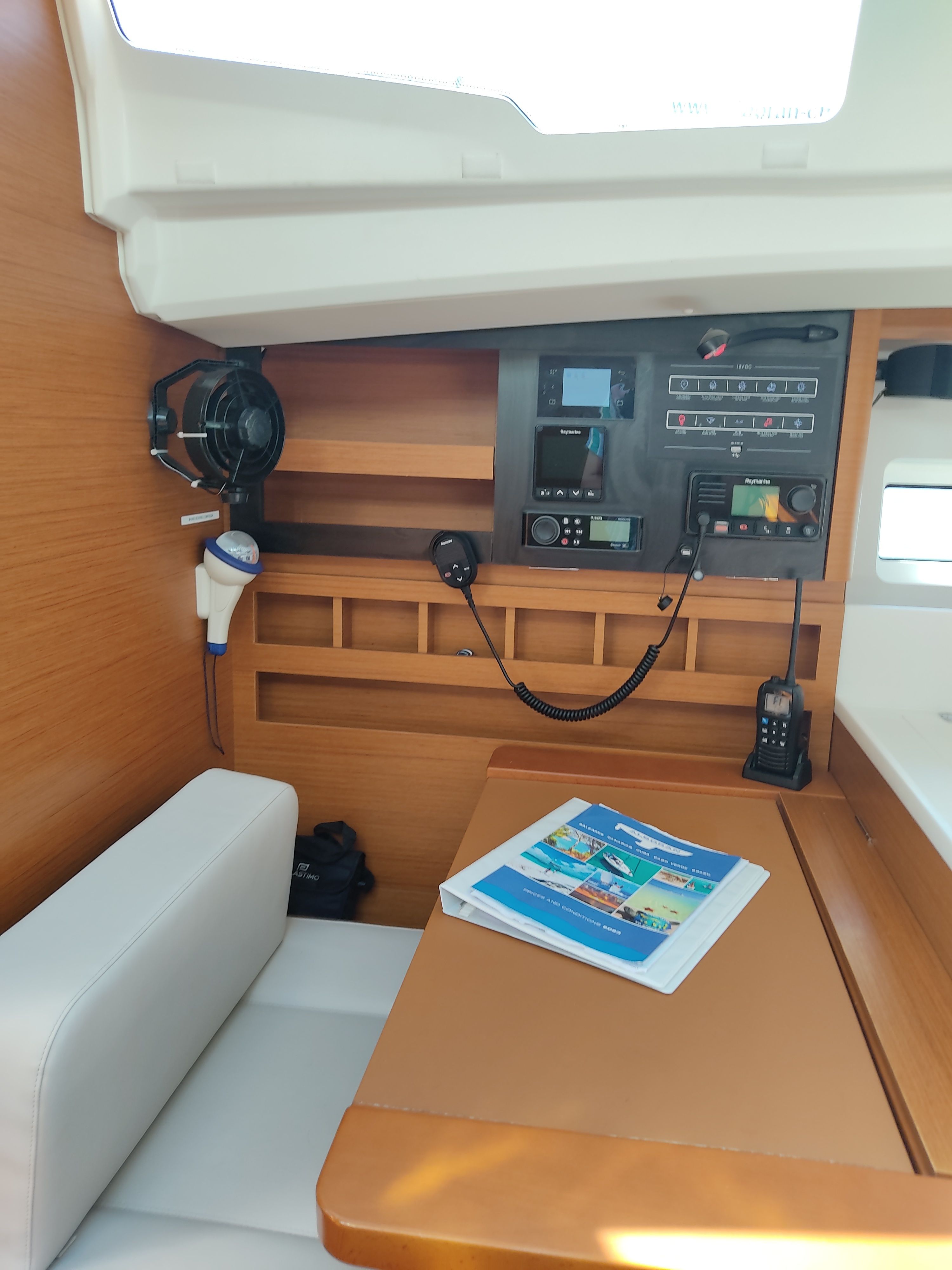 Jeanneau Sun Odyssey 440 | Whisky