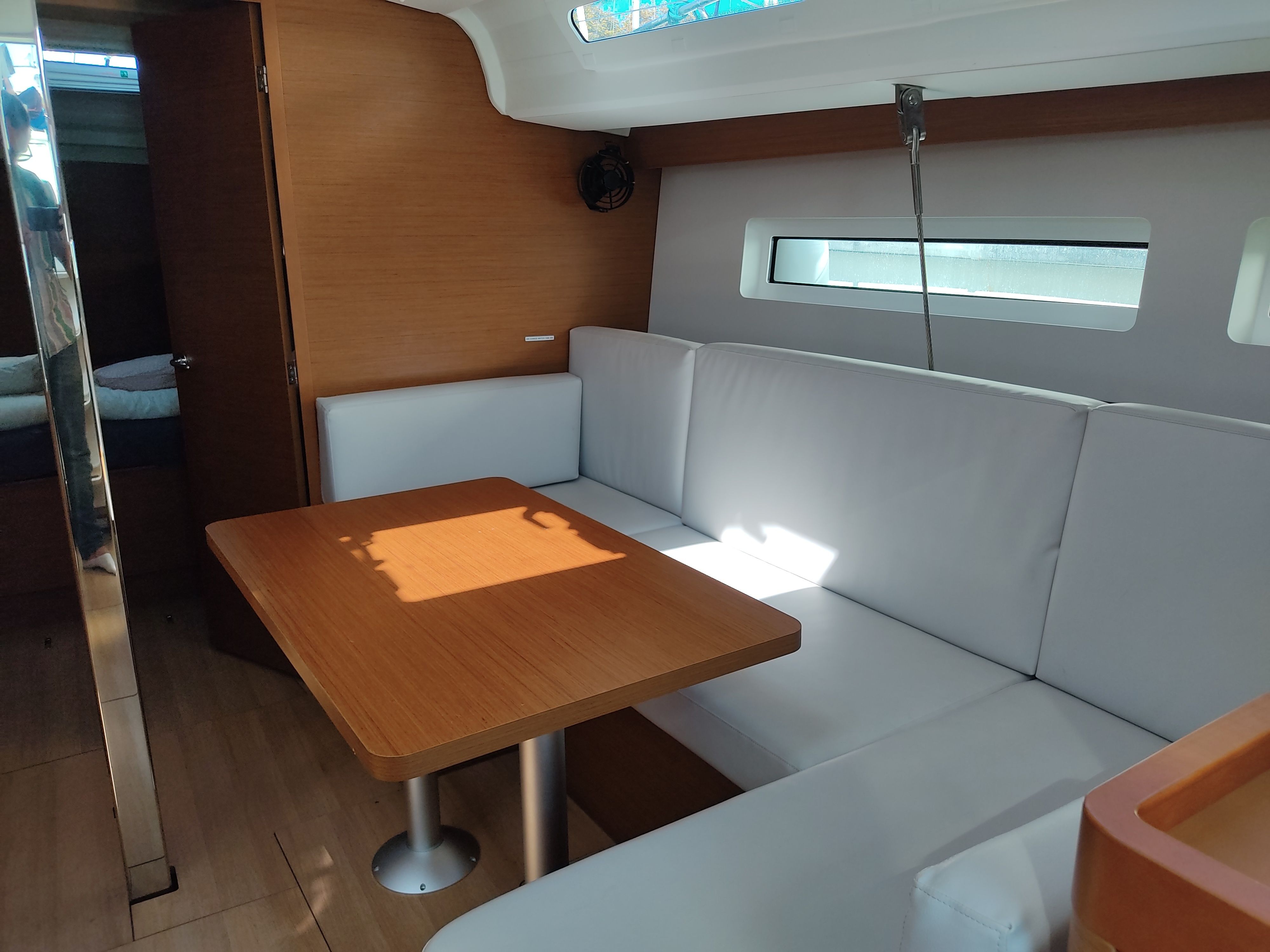 Jeanneau Sun Odyssey 440 | Whisky