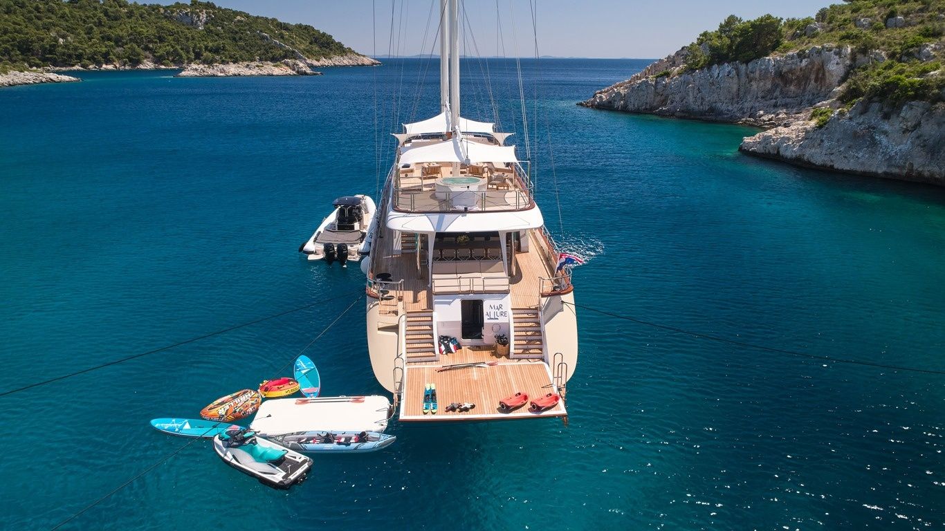 Custom Built 135 | MarAllure