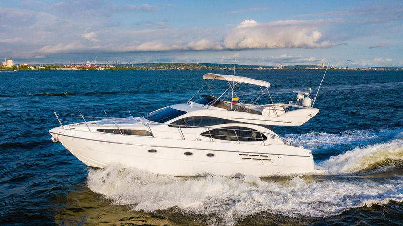 Azimut 46 | Haya