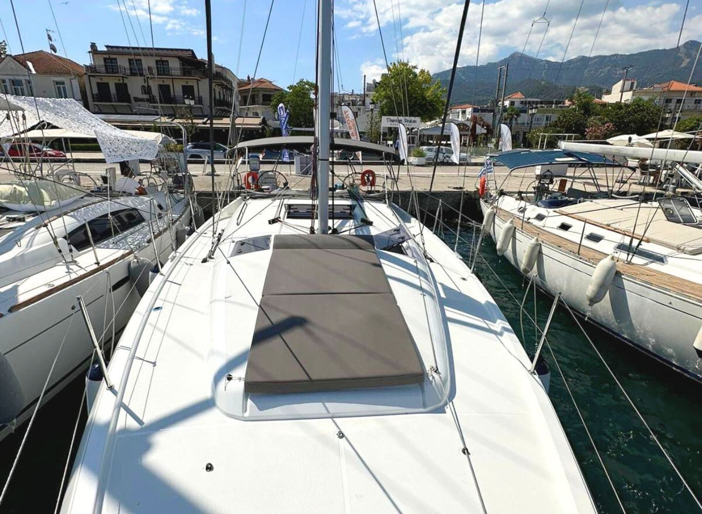 Jeanneau Sun Odyssey 440 | North Wind 44