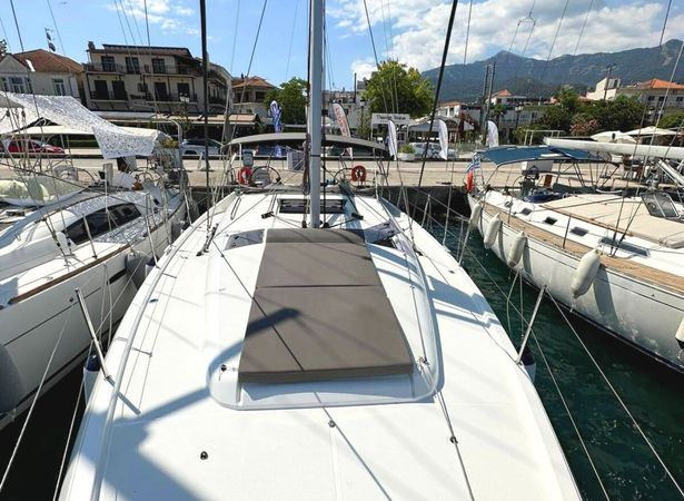 Jeanneau Sun Odyssey 440 | North Wind 44