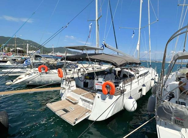 Jeanneau Sun Odyssey 440 | North Wind 44