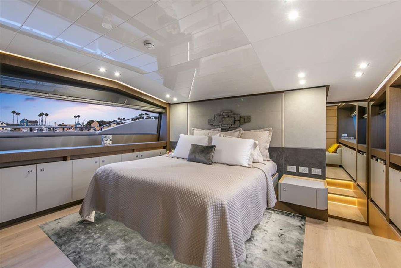 Ferretti 960 | Lontano