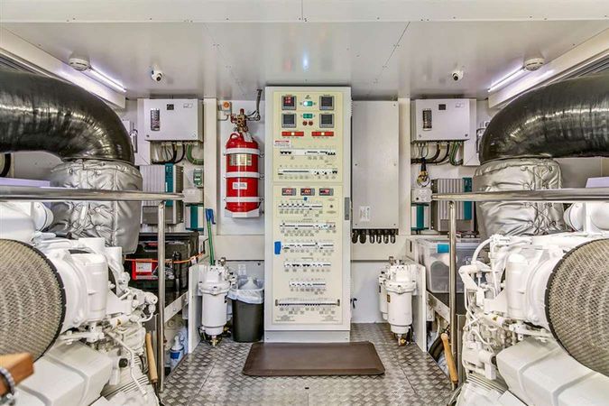 Ferretti 960 | Lontano