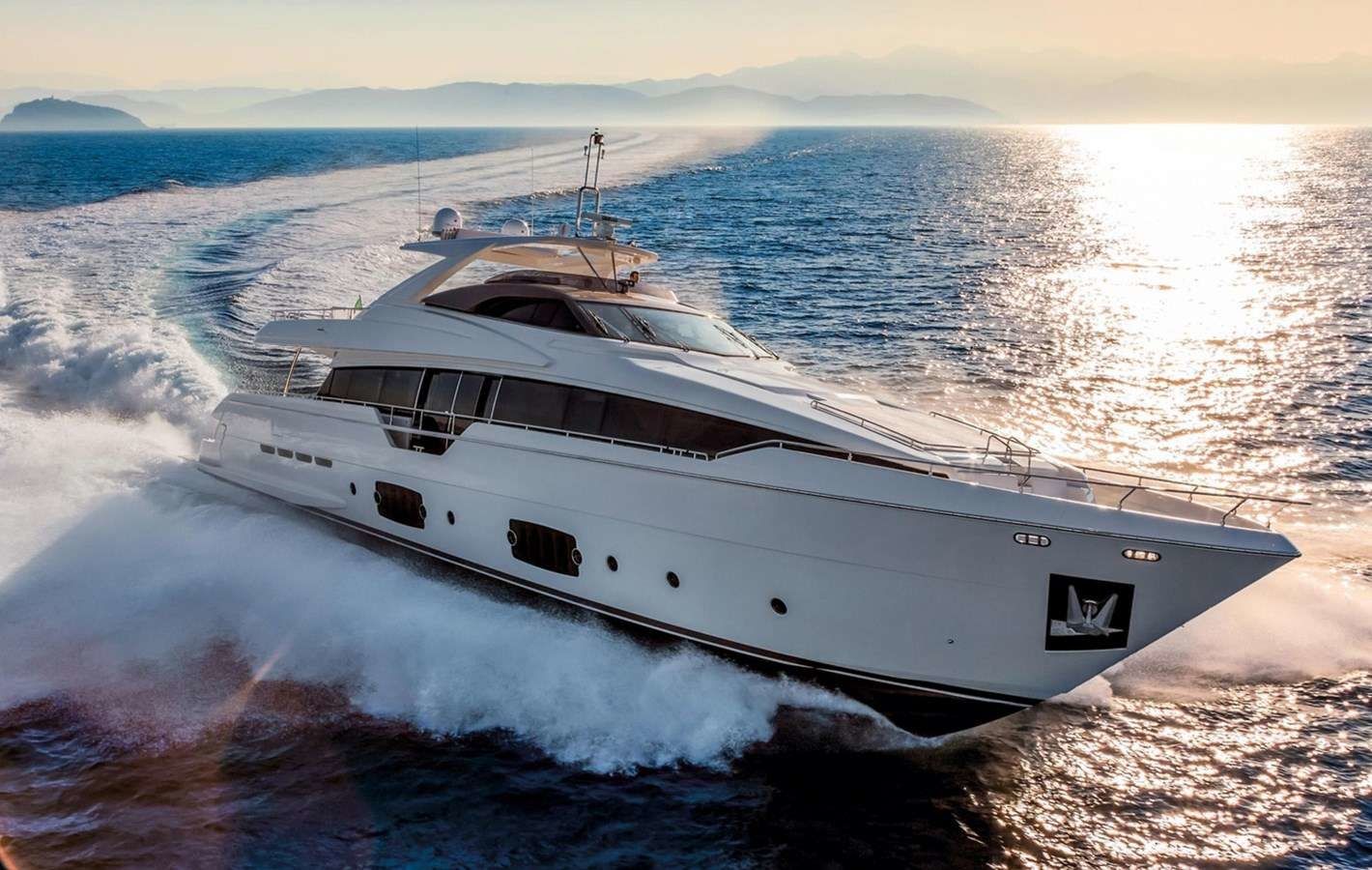 Ferretti 960 | Lontano