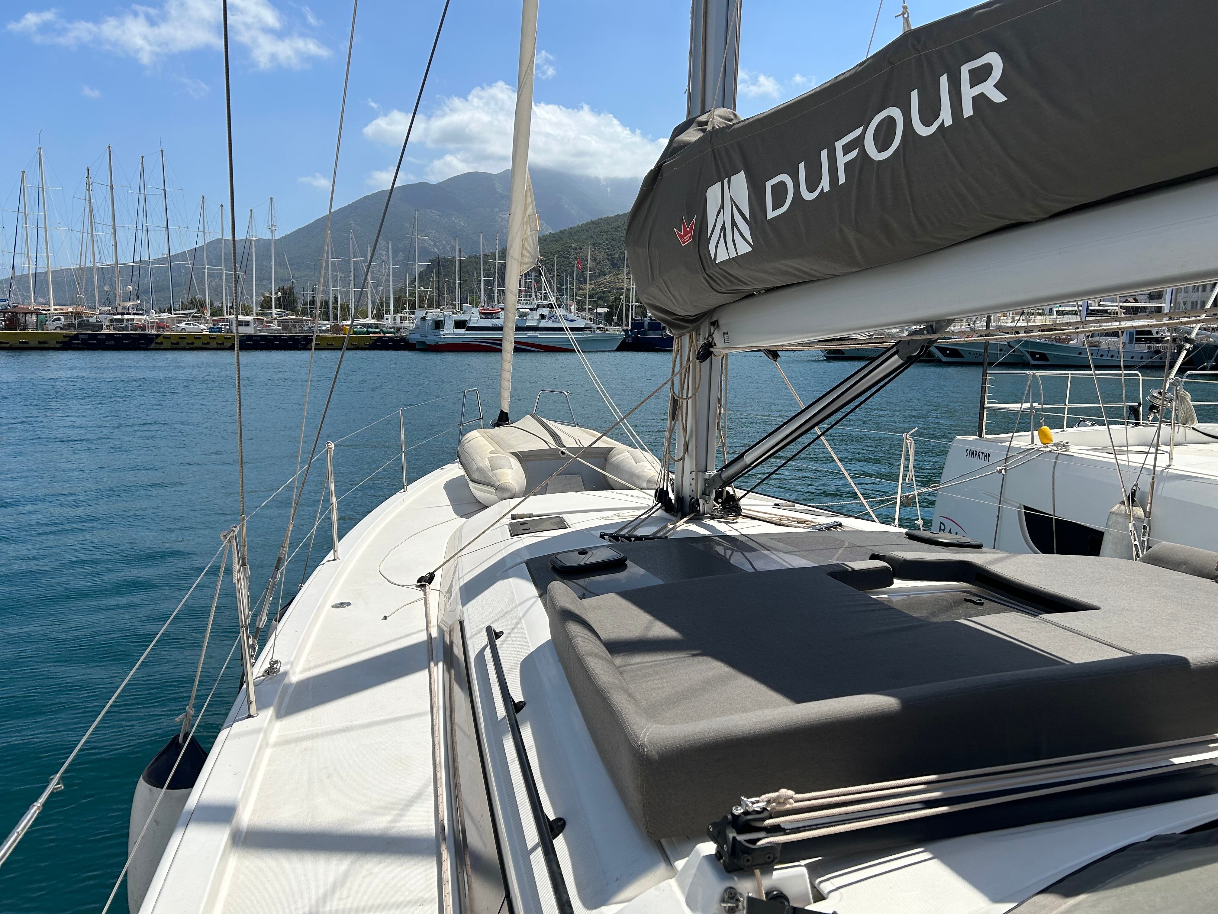 Dufour 470 | Pontika