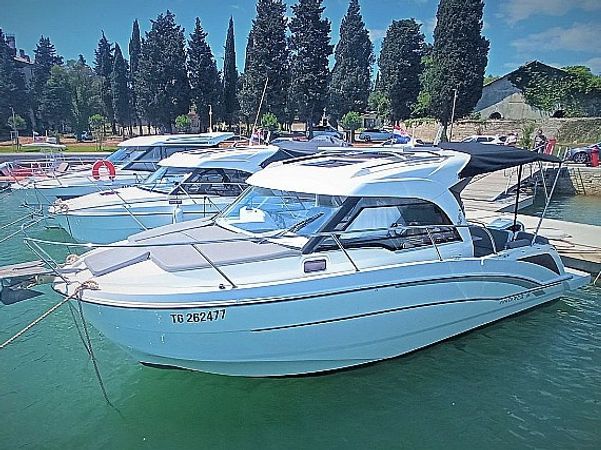 Antares 8 | Isabelle