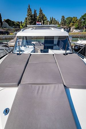 Antares 8 | Isabelle