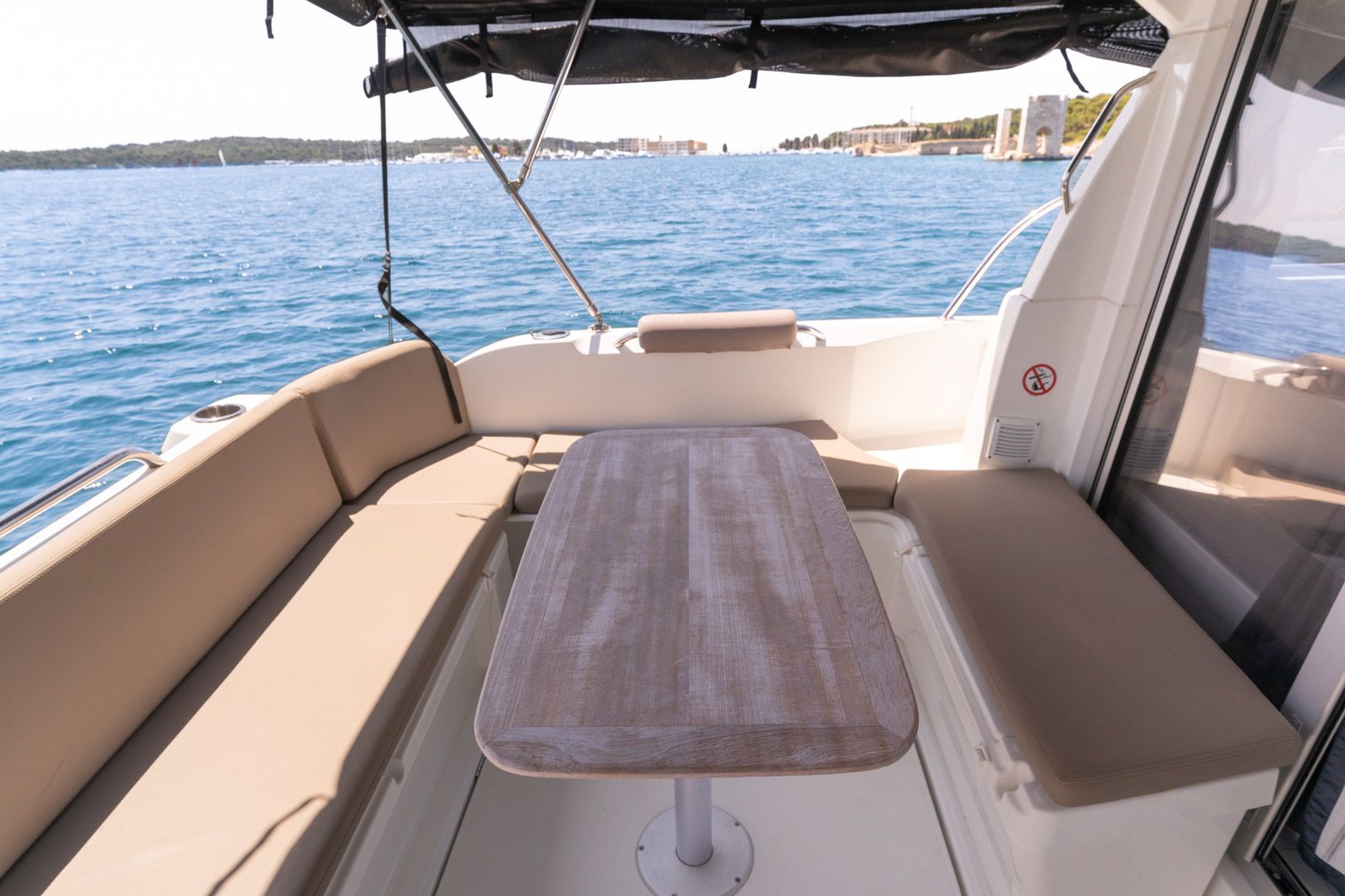 Antares 8 | Isabelle