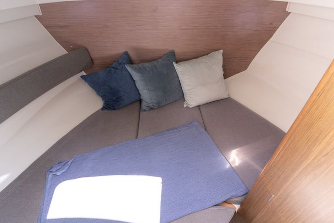 Antares 8 | Isabelle