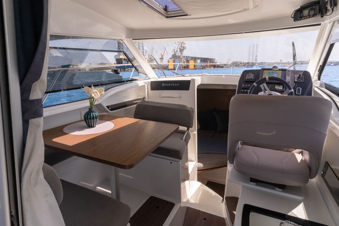 Antares 8 | Isabelle