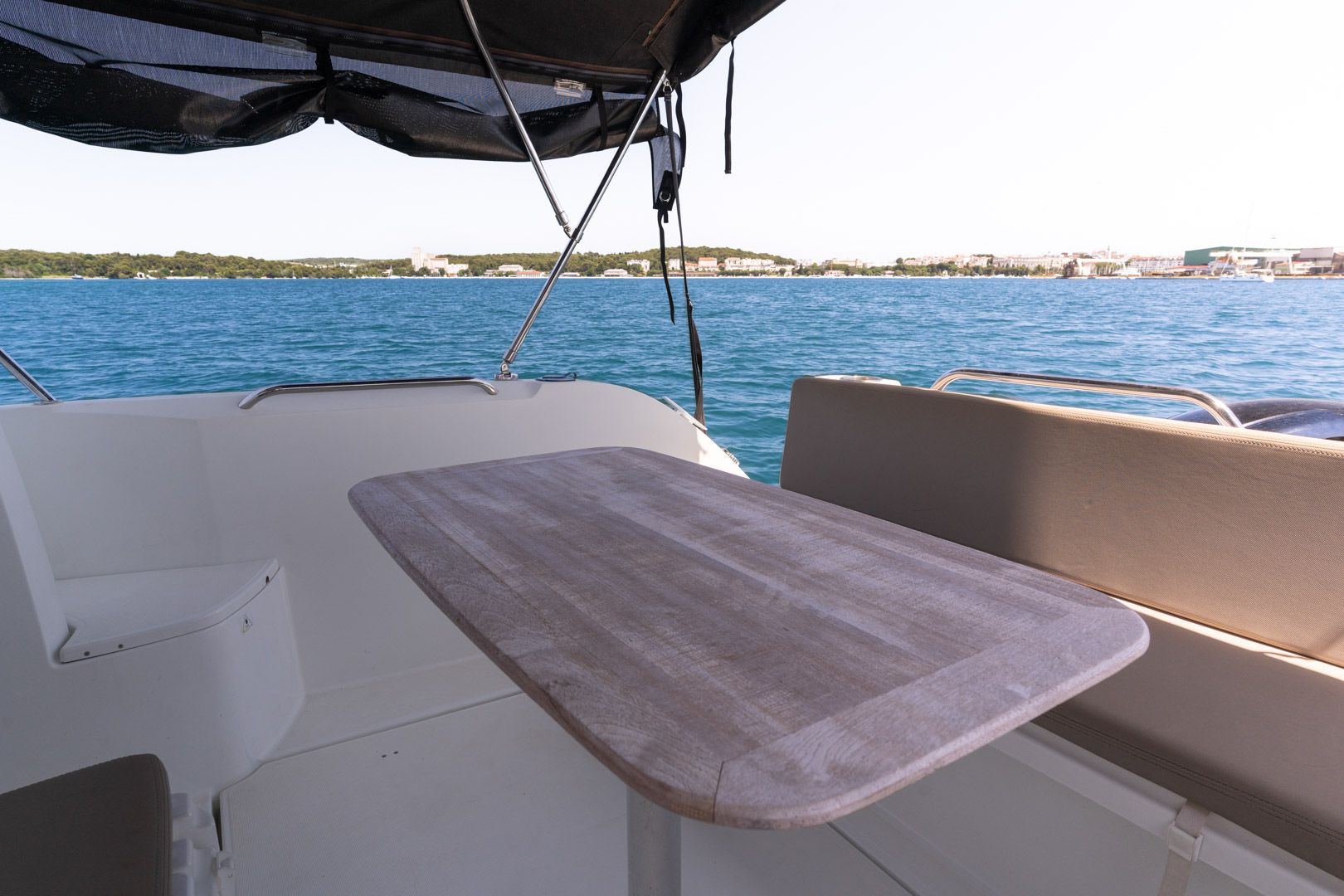 Antares 8 | Isabelle