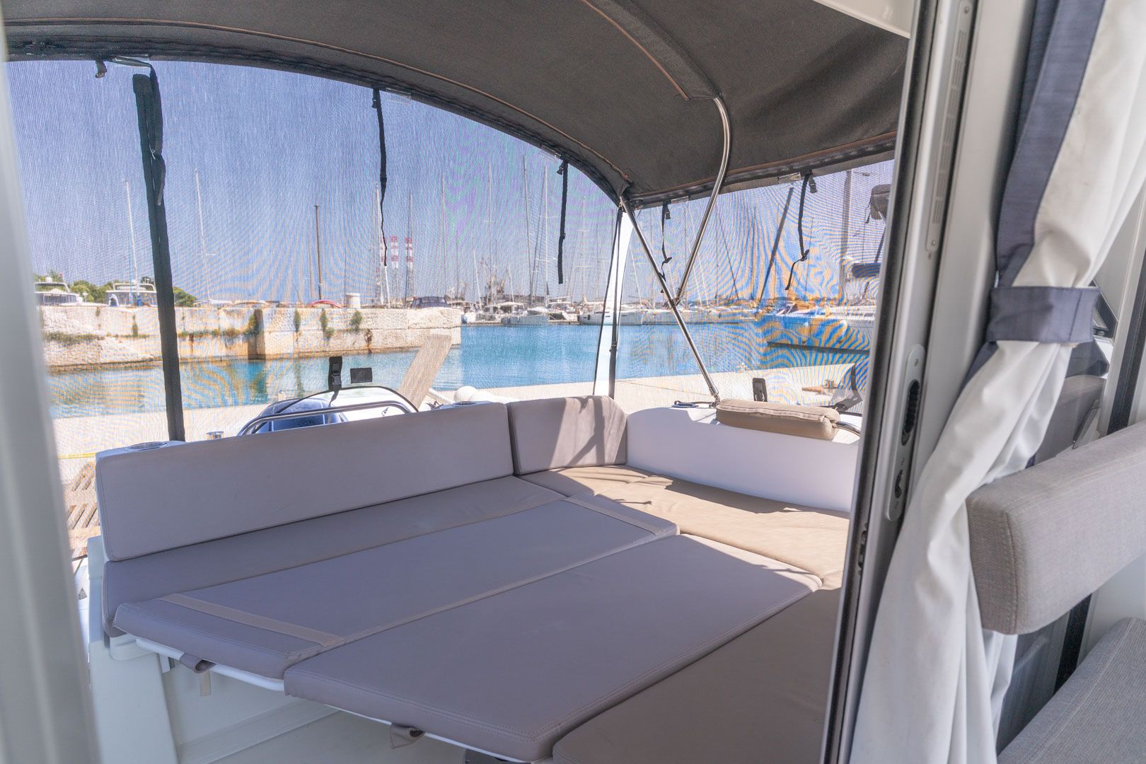 Antares 8 | Isabelle