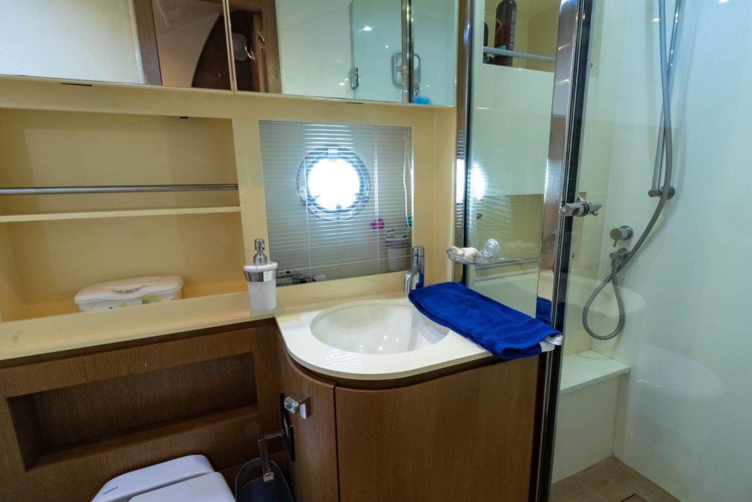 Azimut Atlantis 48 | Myriam Esther 5