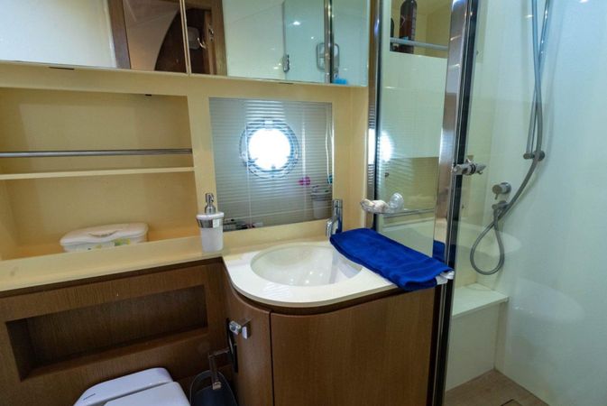 Azimut Atlantis 48 | Myriam Esther 5