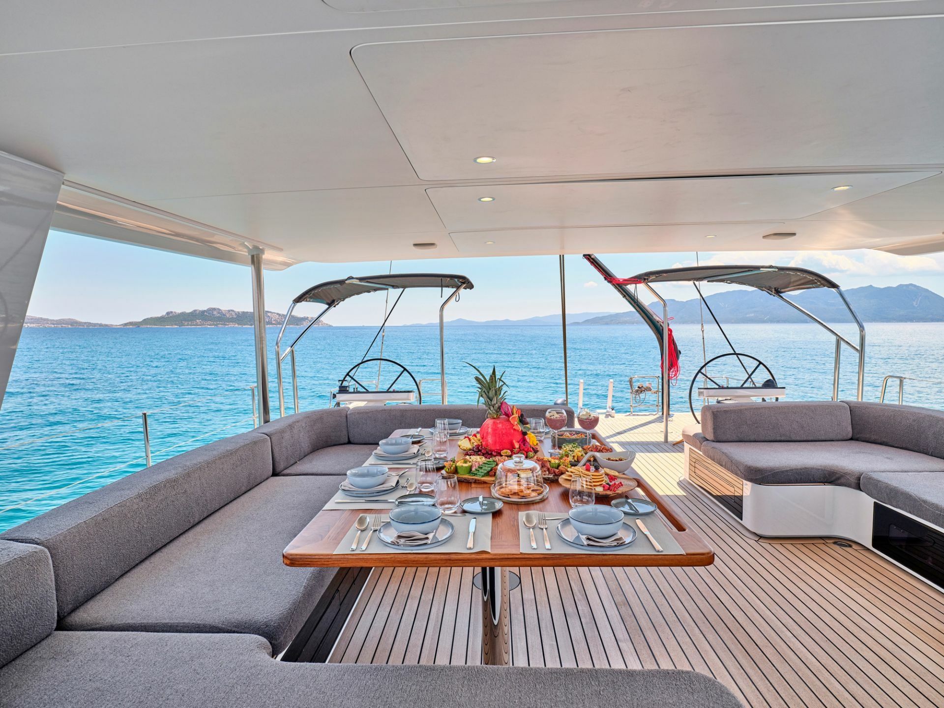 Y Yachts Y8 | Nadamas