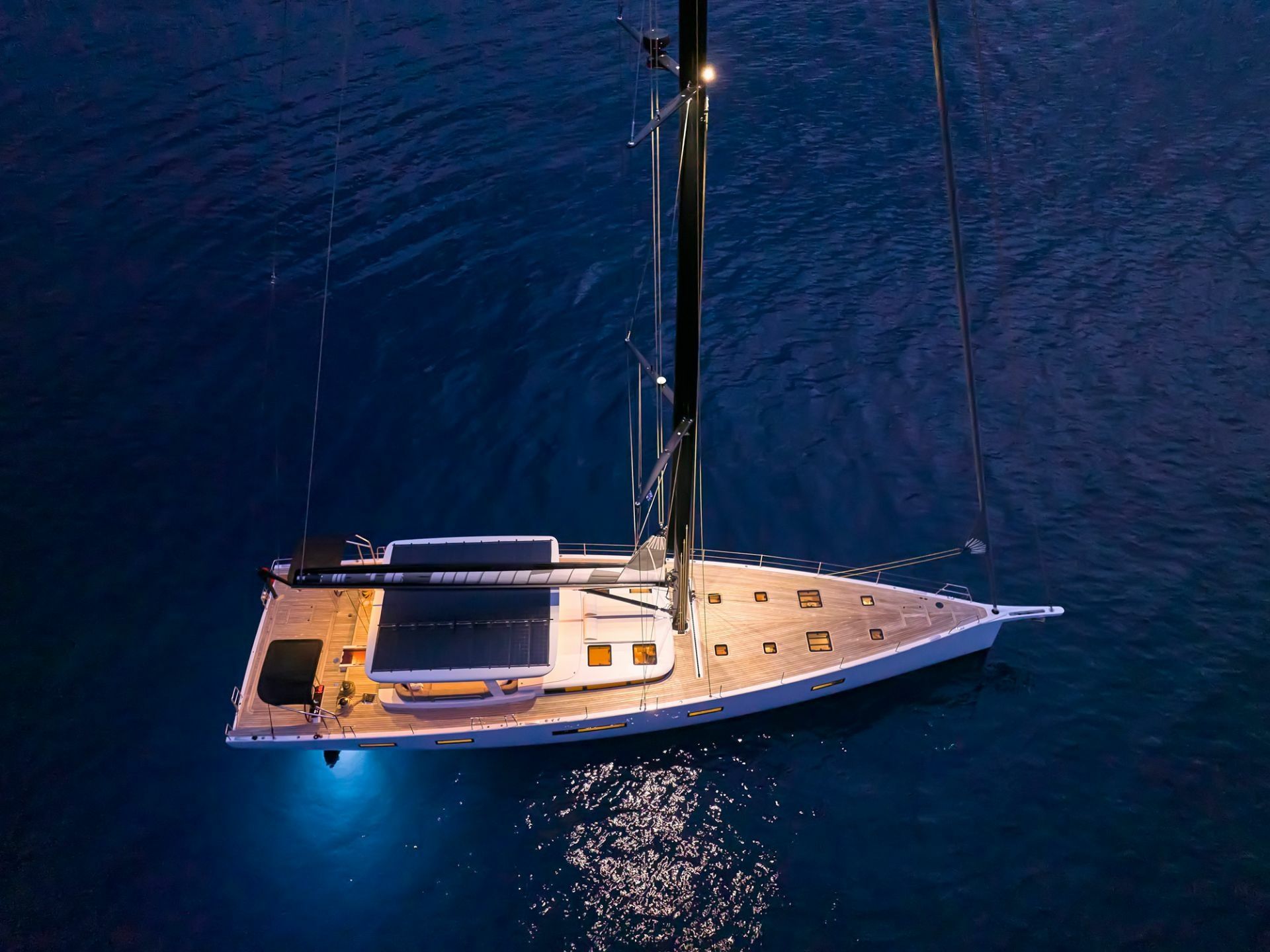 Y Yachts Y8 | Nadamas