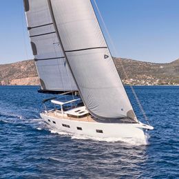 Y Yachts Y8 | Nadamas