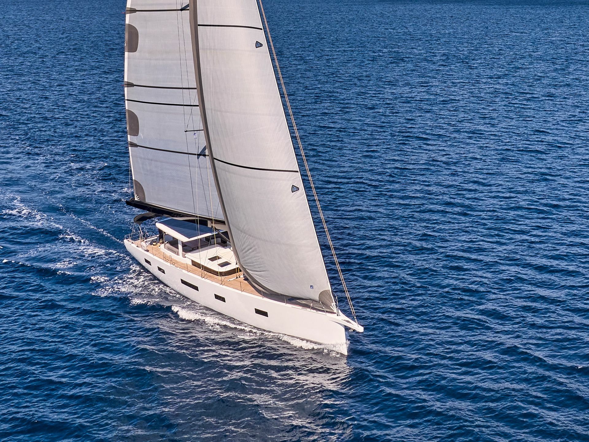 Y Yachts Y8 | Nadamas