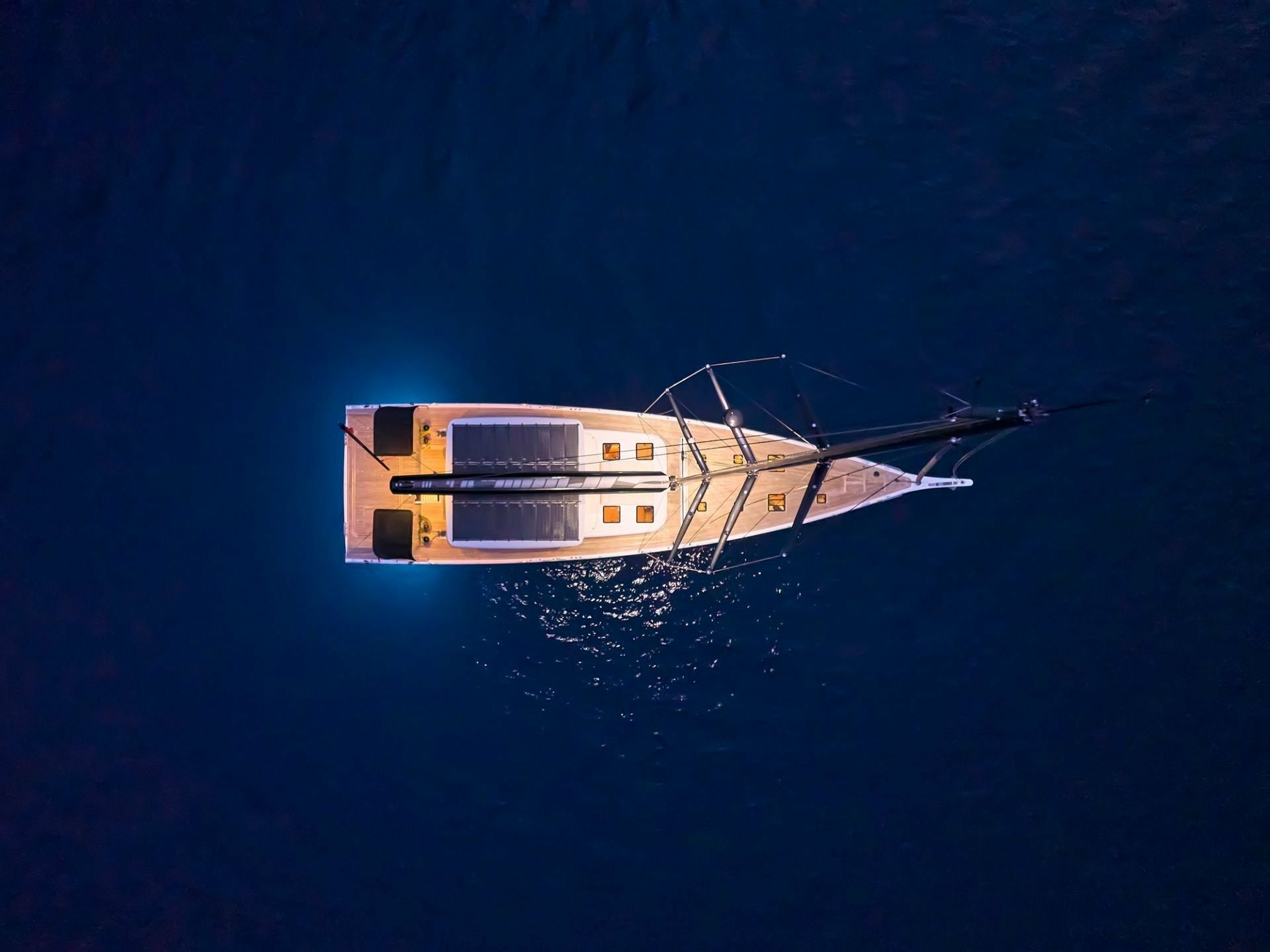 Y Yachts Y8 | Nadamas