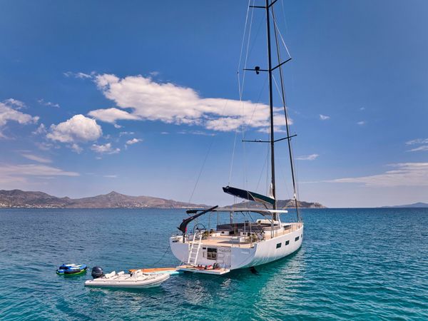 Y Yachts Y8 | Nadamas