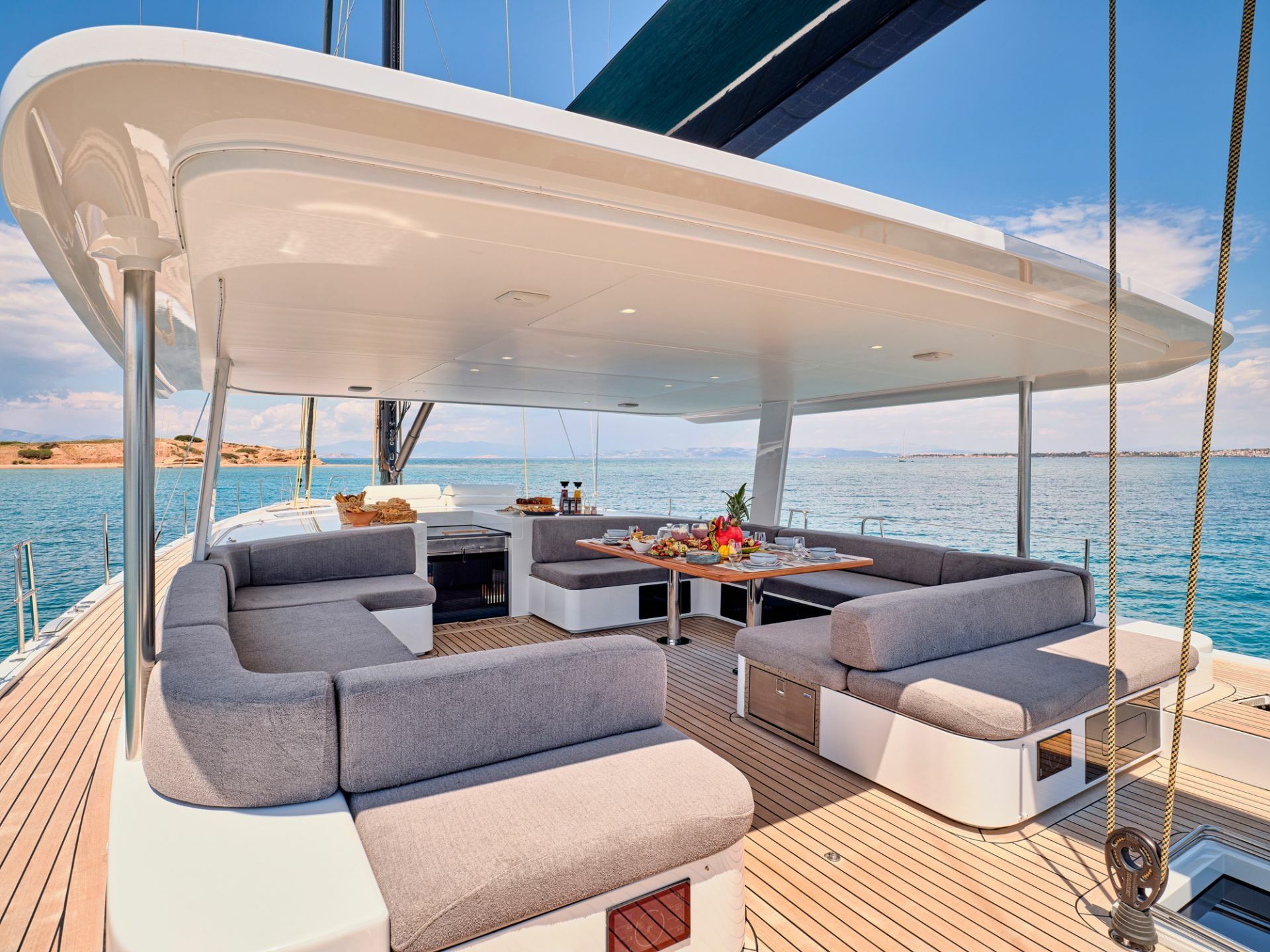 Y Yachts Y8 | Nadamas
