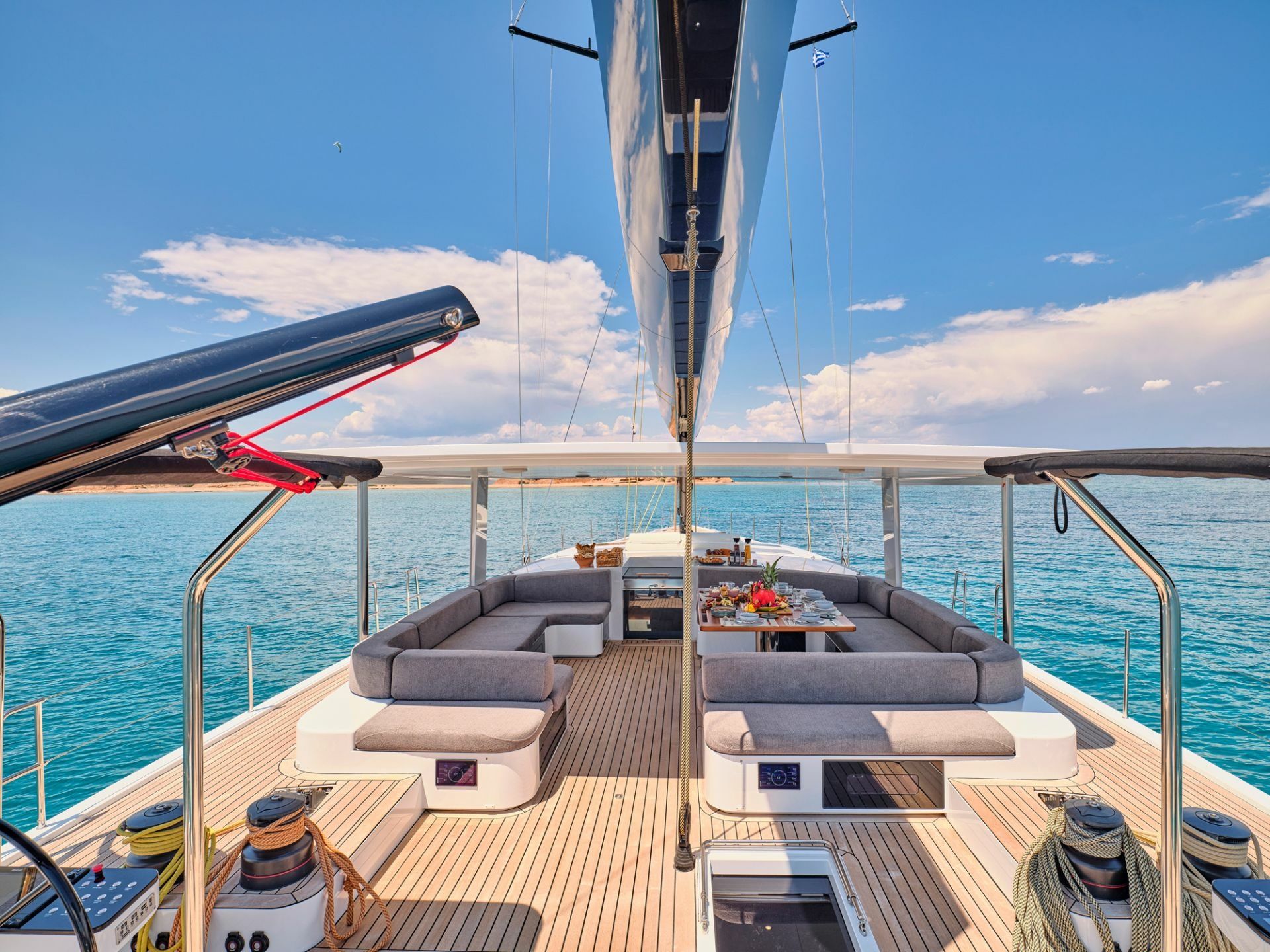 Y Yachts Y8 | Nadamas