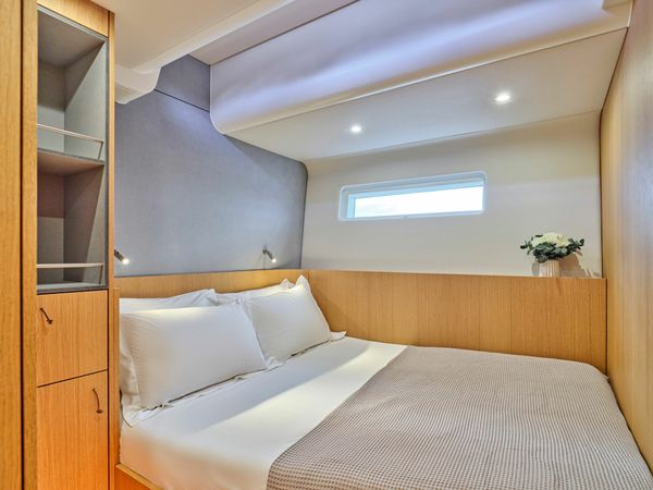 Y Yachts Y8 | Nadamas