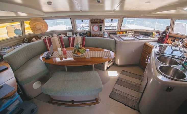 Fountaine Pajot Venezia 42 | Bacchanal
