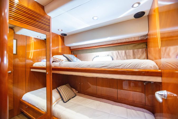 Sunseeker 82 | Martlet