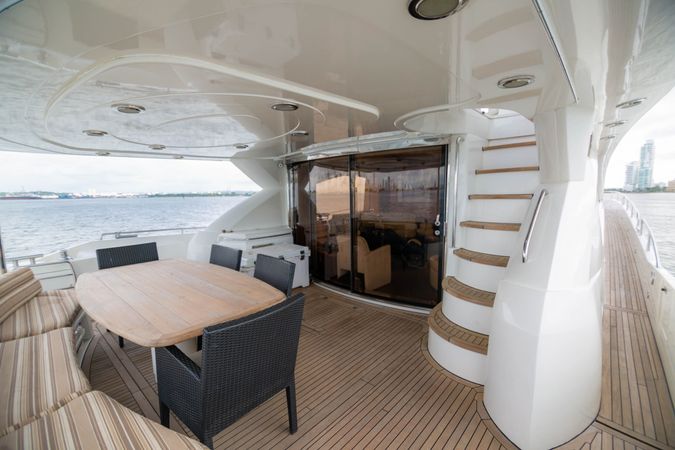 Sunseeker 82 | Martlet