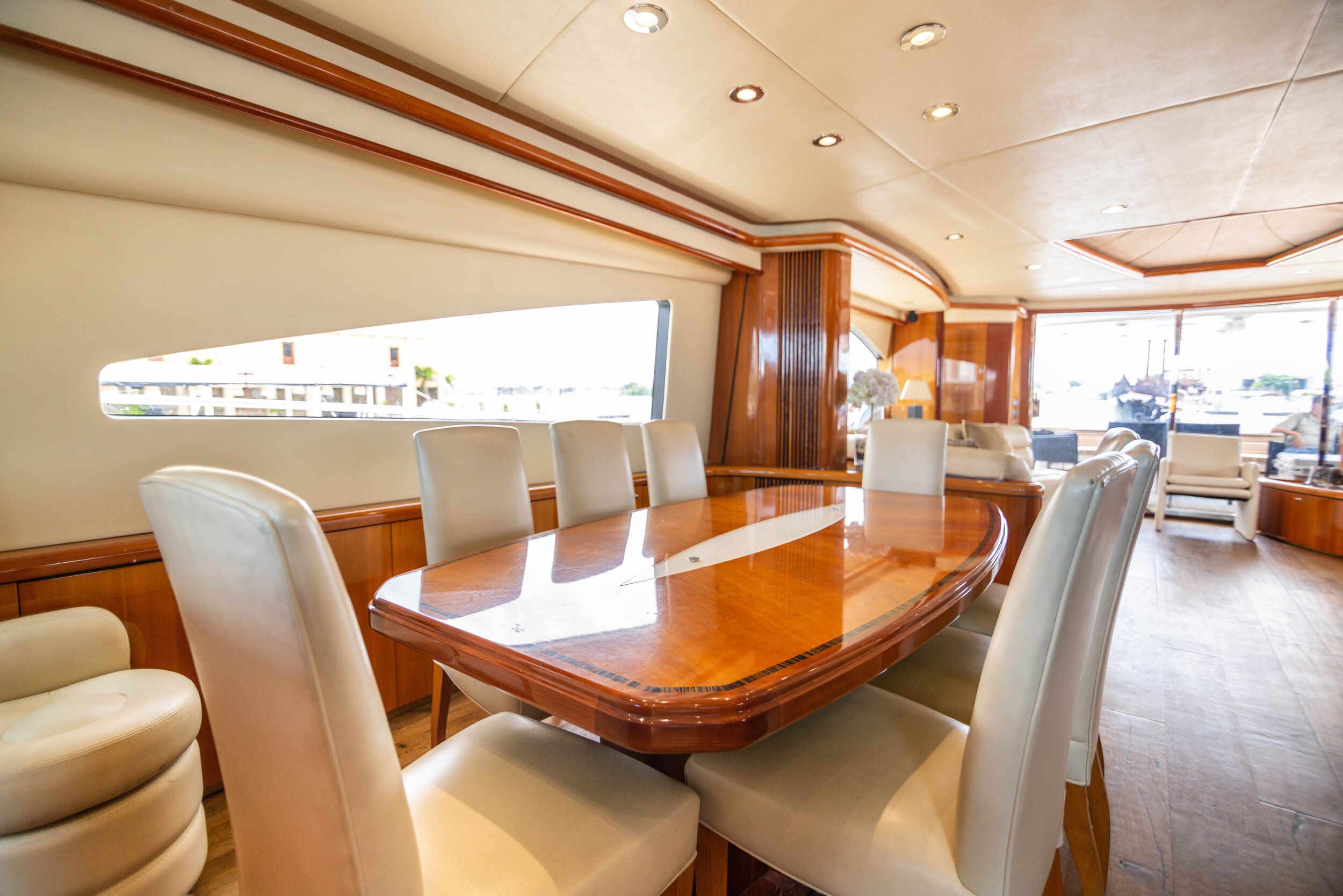 Sunseeker 82 | Martlet