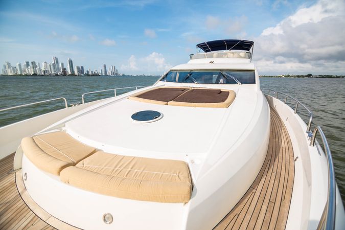Sunseeker 82 | Martlet