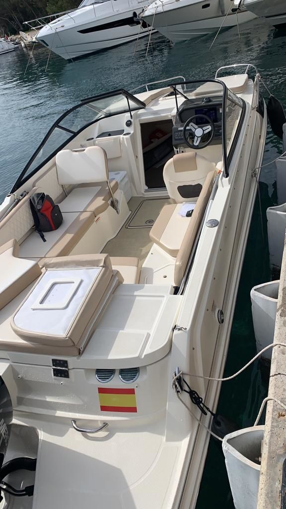 Bayliner VR6 Cuddy | Bluemarine