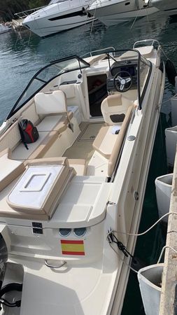 Bayliner VR6 Cuddy | Bluemarine